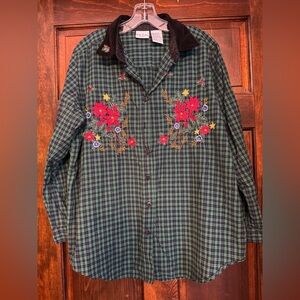 BOBBIE BROOKS Women's Floral Embroidered Christmas Poinsettia Shirt Size 14W/16W
